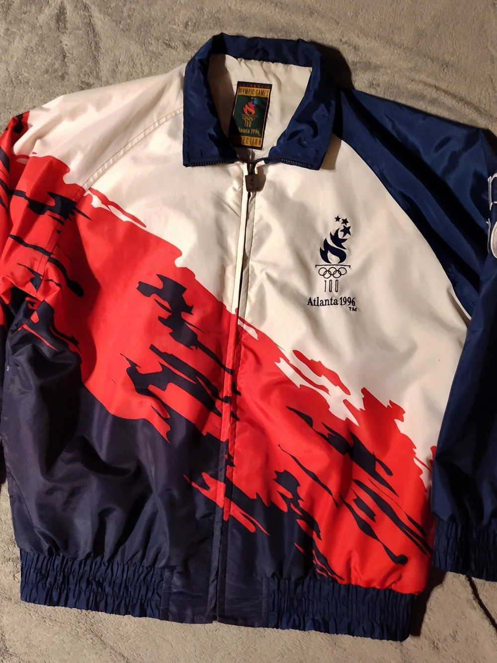 1996 Atlanta, Georgia Olympics Collectibles Jacket. Excellent Condition.